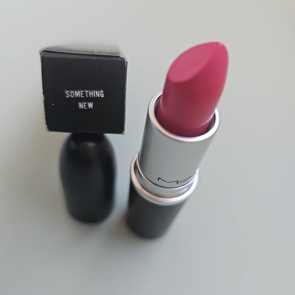 NIB MAC Cosmetics SOMETHING NEW Lipstick *Discontinued*